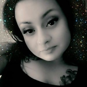 Meet your Posher, Valerie